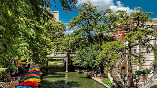 San Antonio Field Trips to the Riverwalk